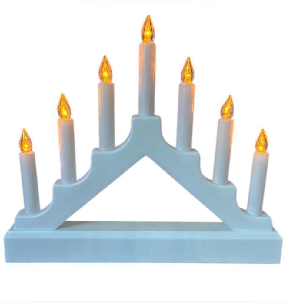NWT northlight 7 tier LED White candelabra